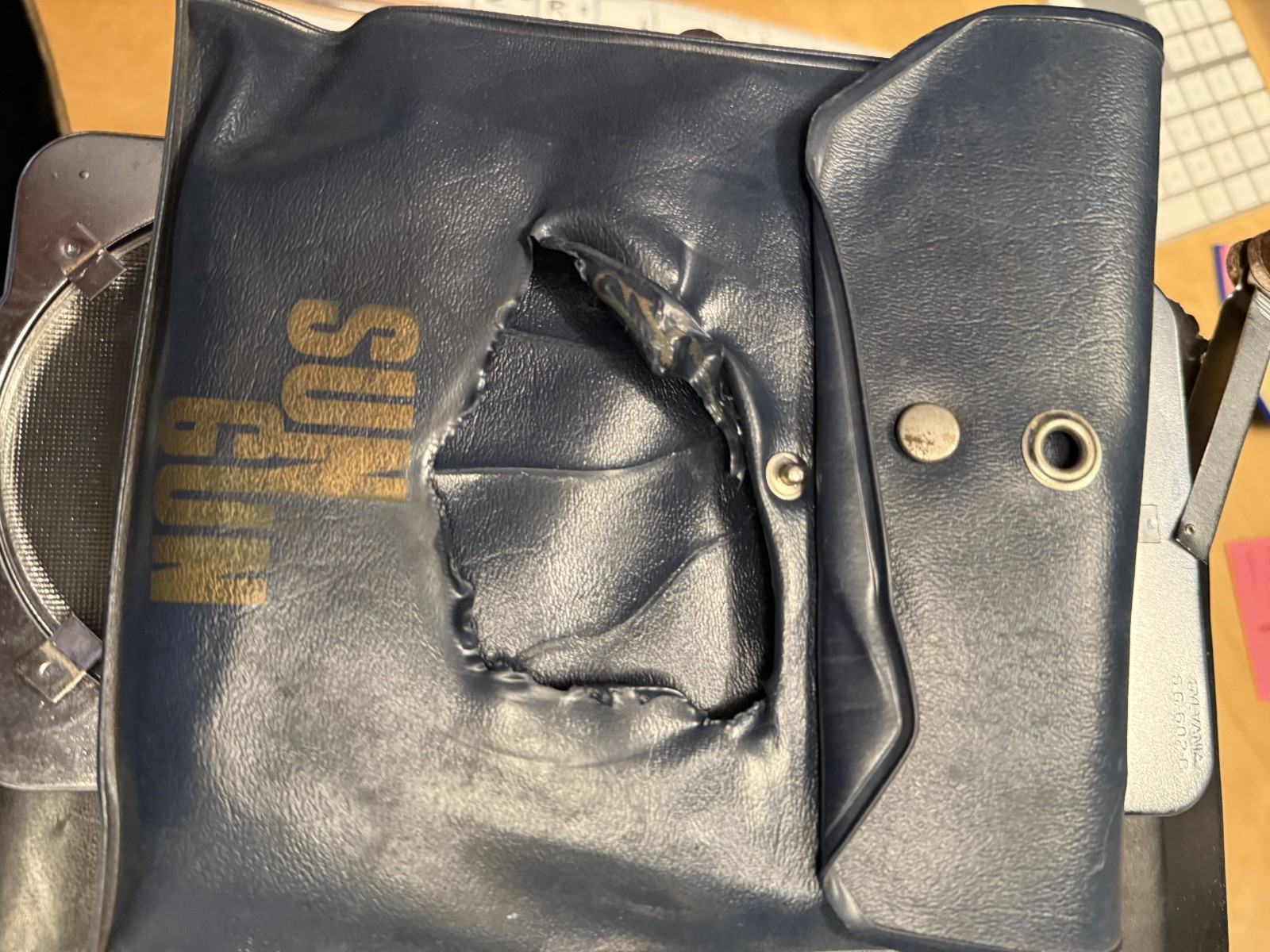 Vintage Sylvania Sun Gun Model SG-60 Movie Light —Leather Case-4 Lenses