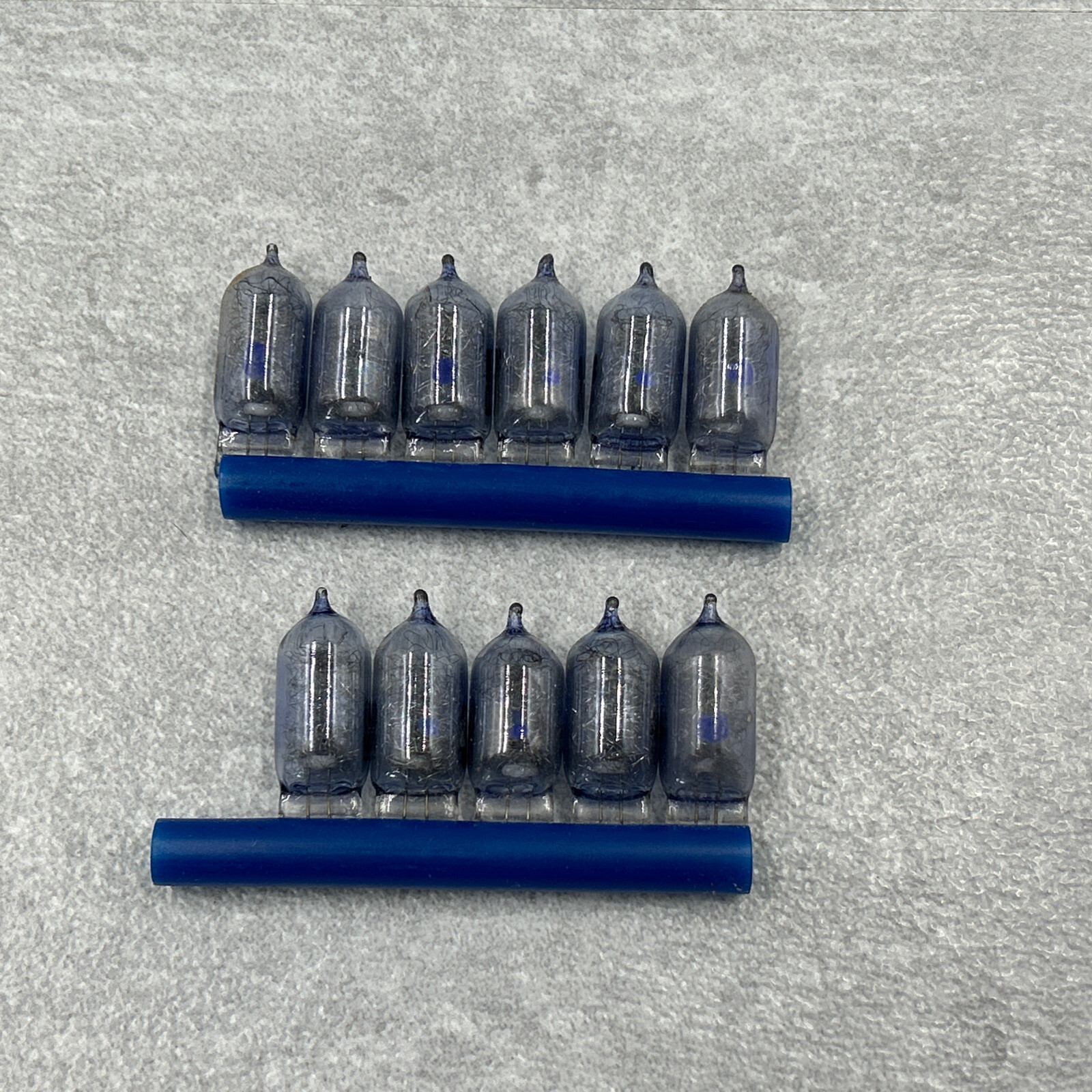 Vintage Sylvania Blue Dot Flashbulbs AG1B Old Stock 11 Bulbs