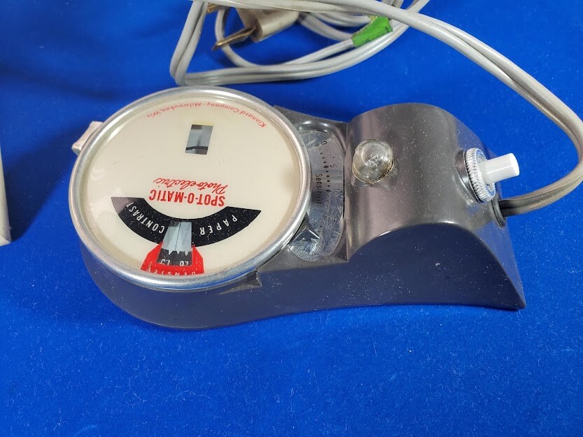 Vintage Spot-O-Matic Enlarging Meter Made in USA Model 2 WITH ORIGINAL BOX LQQK!