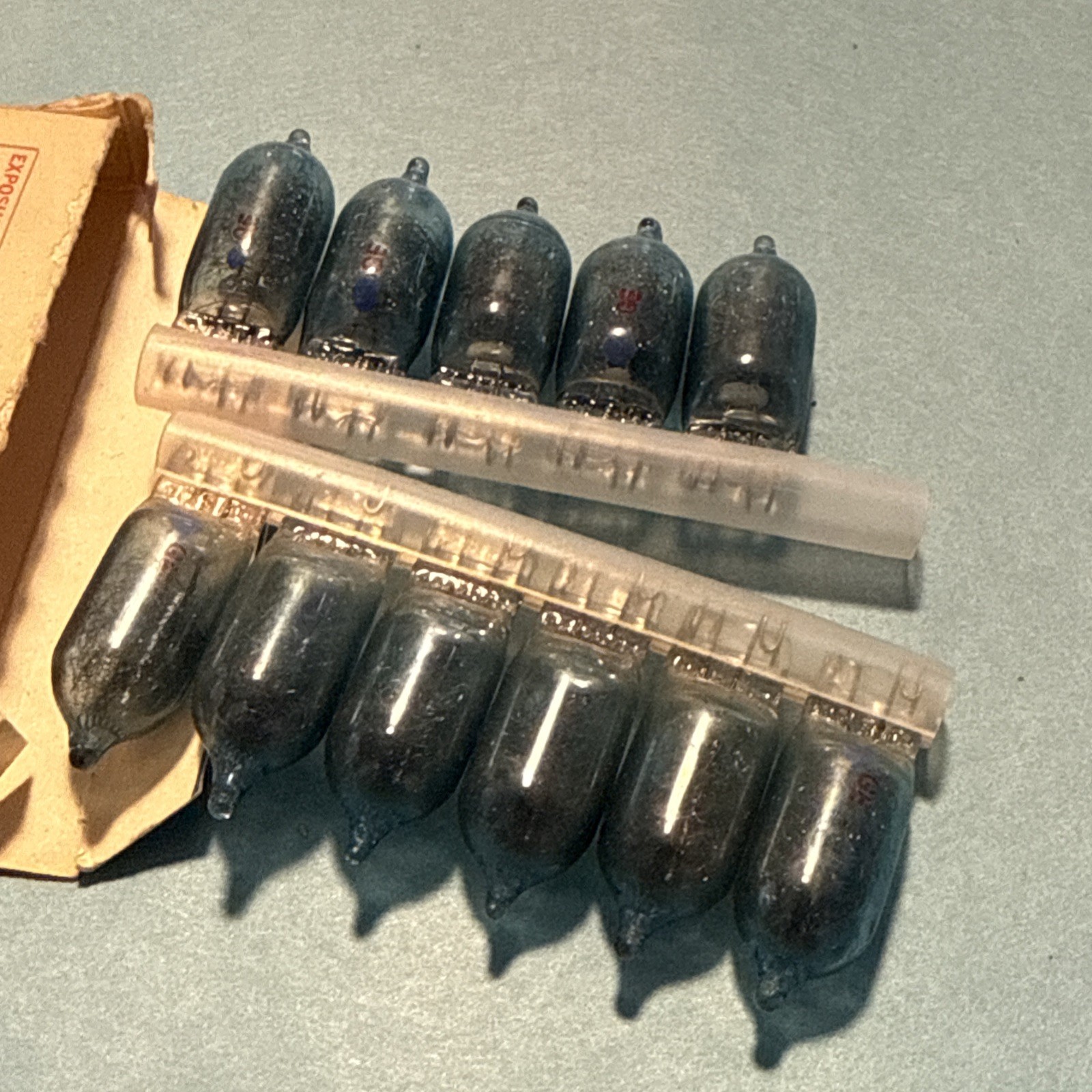 Vintage GE AG-1B Flashbulbs 11 In Original Box Photography Bulbs