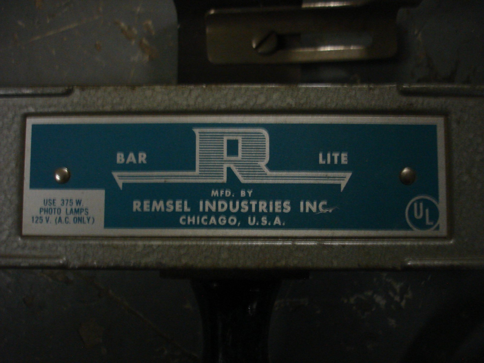 Vintage Remsel Industries 2-Lamp Light Bar, Chicago Illinois.