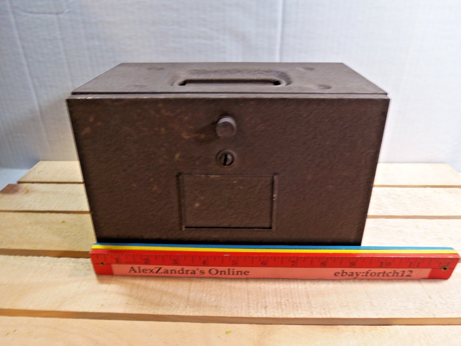 Fodeco 8mm Film Ejector Library Box Model 812 Carry Case with Old Movies