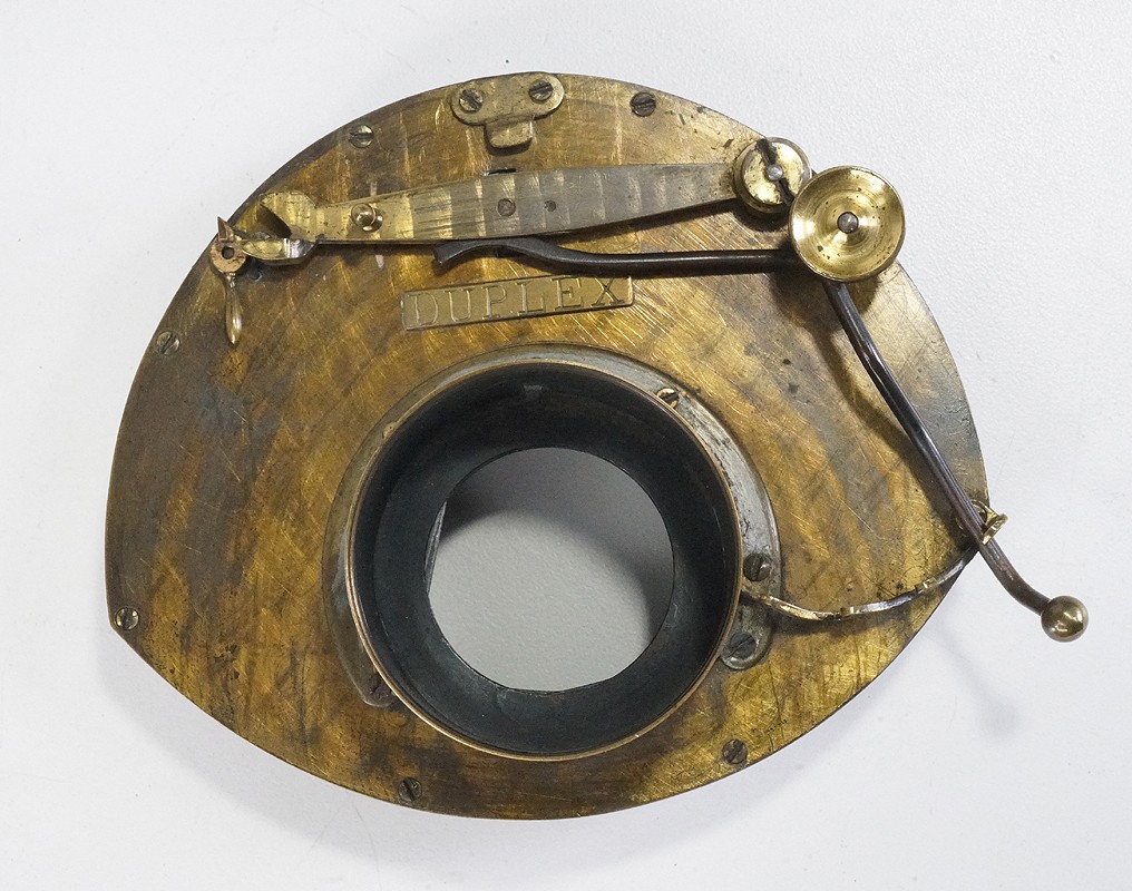 PROSCH DUPLEX SHUTTER, ABOUT FIVE INCHES ACROSS, NO LENS/226737