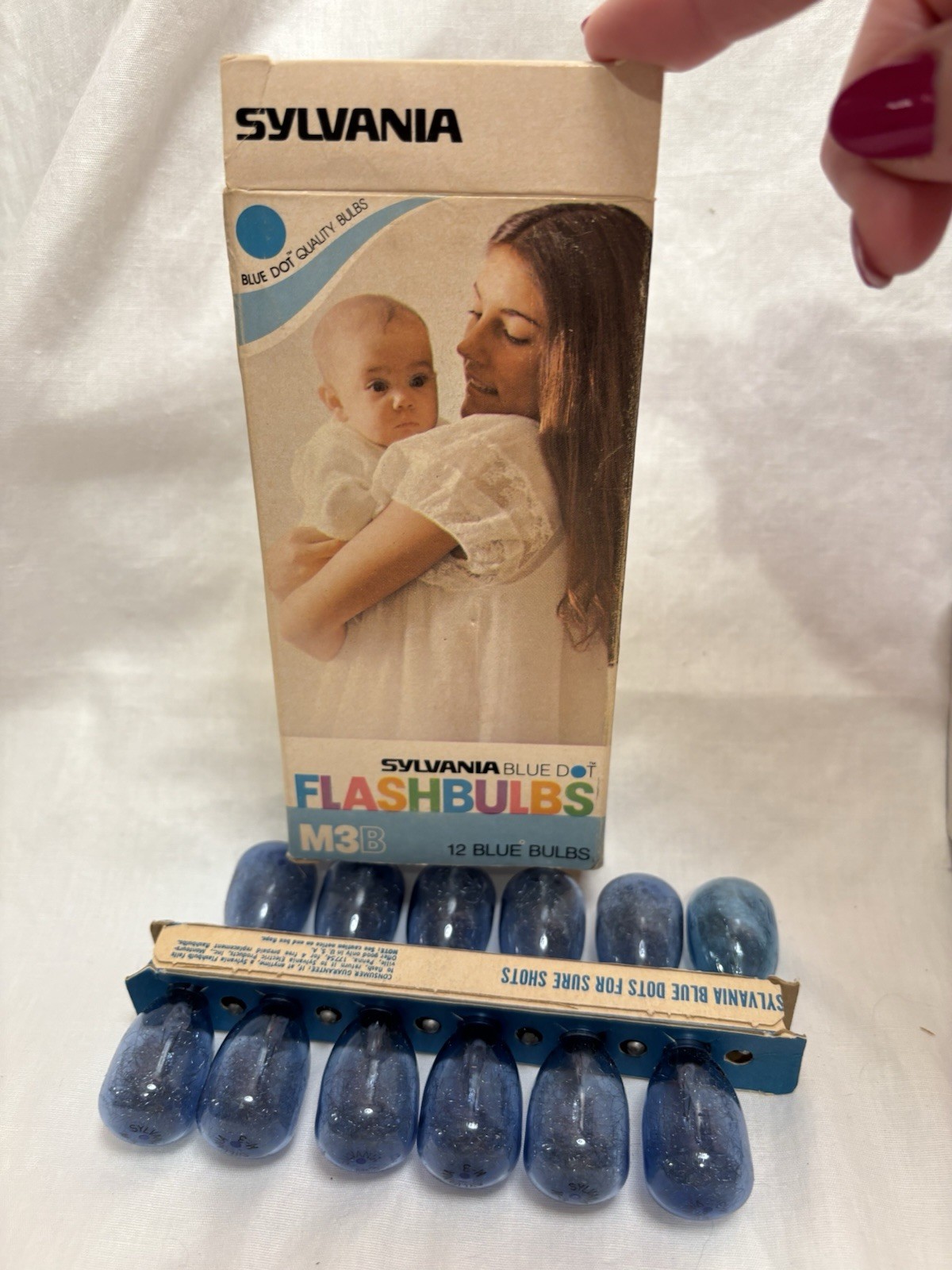 Vintage SYLVANIA Blue Dot Flashbulbs M3B 12 Blue Bulbs