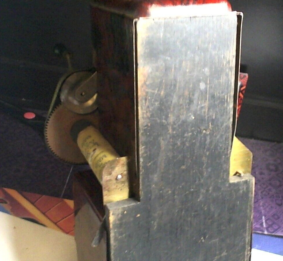 Vintage Hand Crank Lantern Projector Duracolor film Uncle sams paper film LOOK !