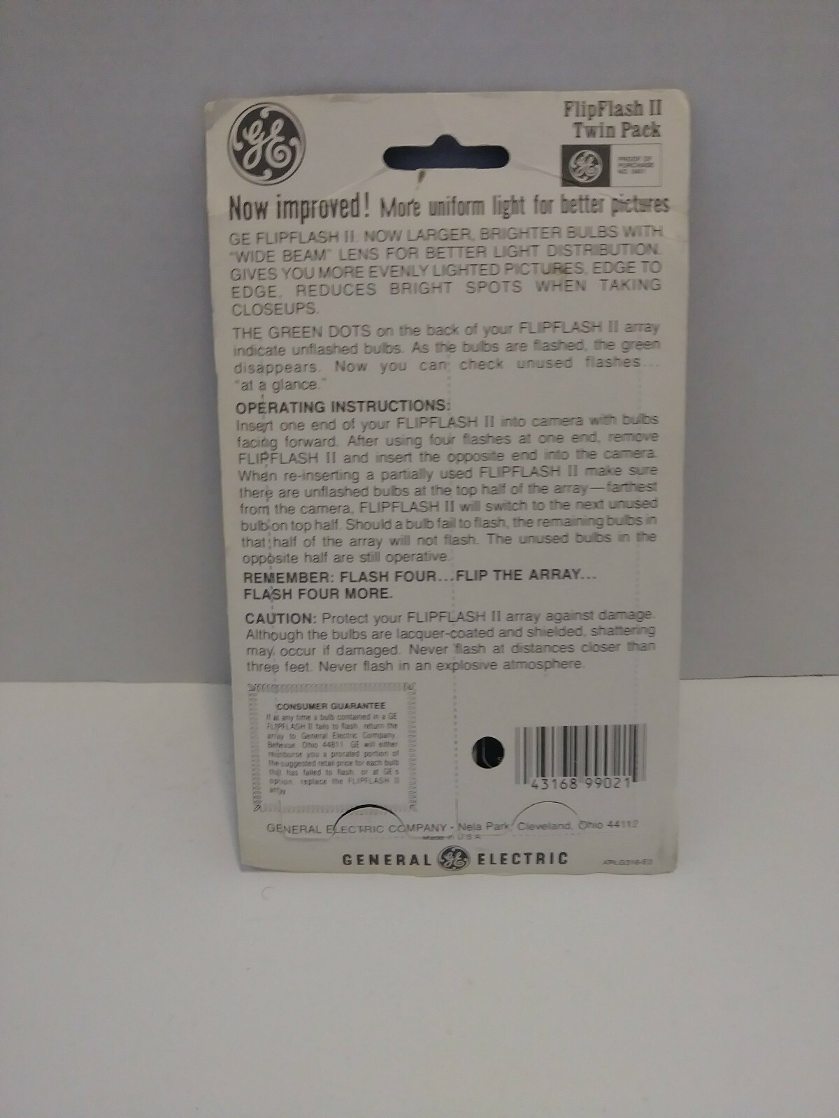 GE Flip Flash II Twin Pack Original Packaging 16 Flashes. NOS