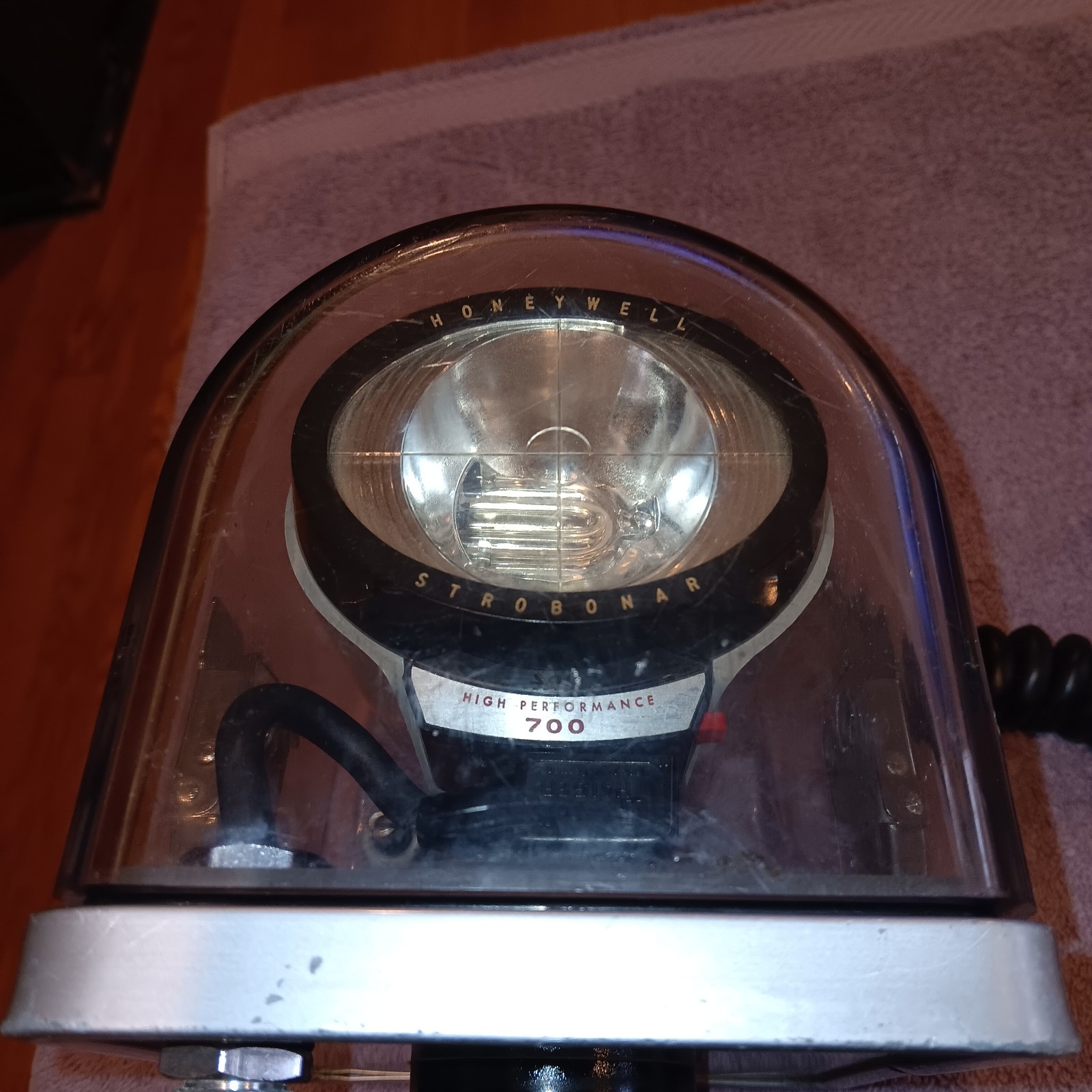Vintage Honeywell Strobonar with Nielsen Clear Hard Case
