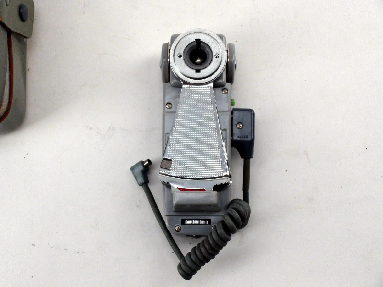 Accura Bouncemaster Camera Flash Circular With Case and Cable