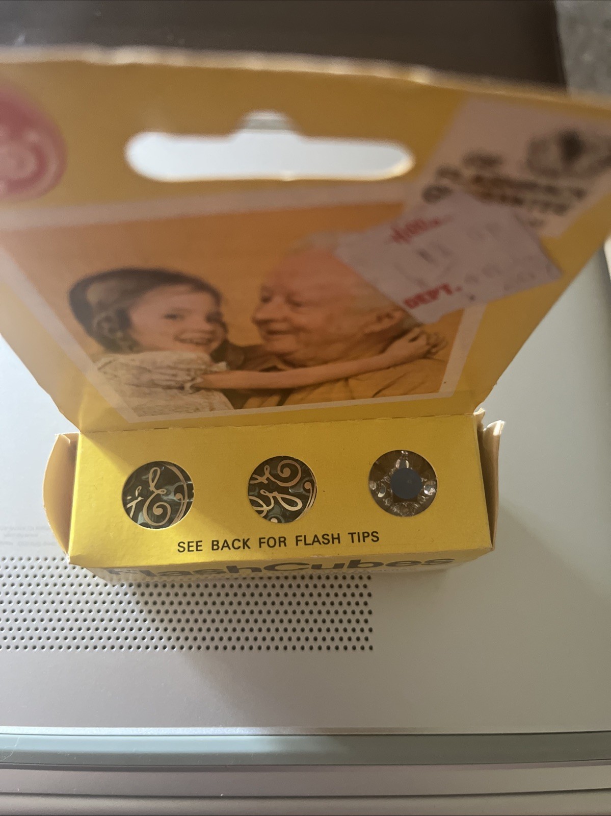 GE Sylvania FlashCubes 3 Cubes 12 Flashes Vintage *READ DESCRIPTION