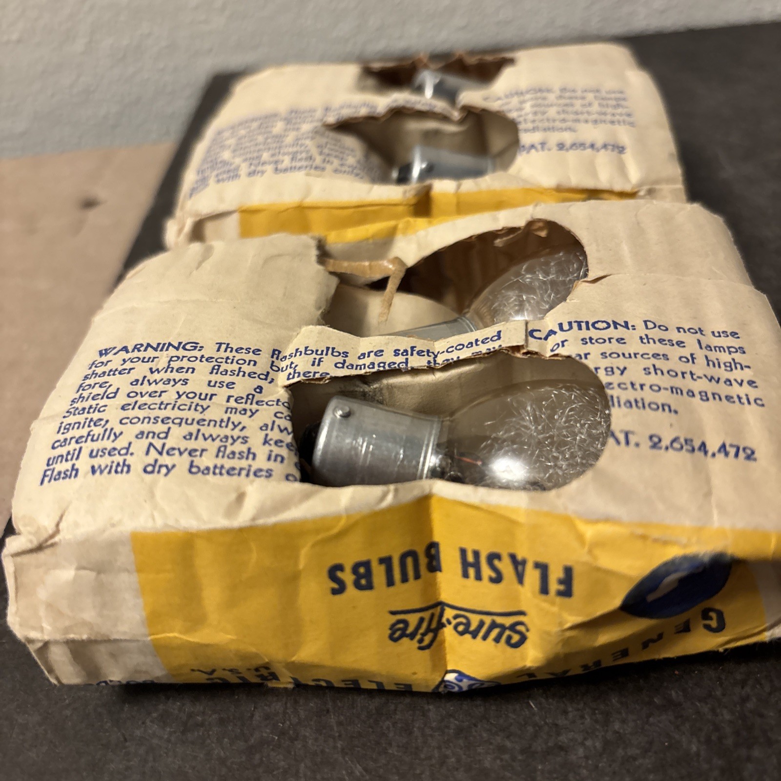 GE / General Electric 5 Flashbulbs ~ 2 Boxes, 8 Bulbs.