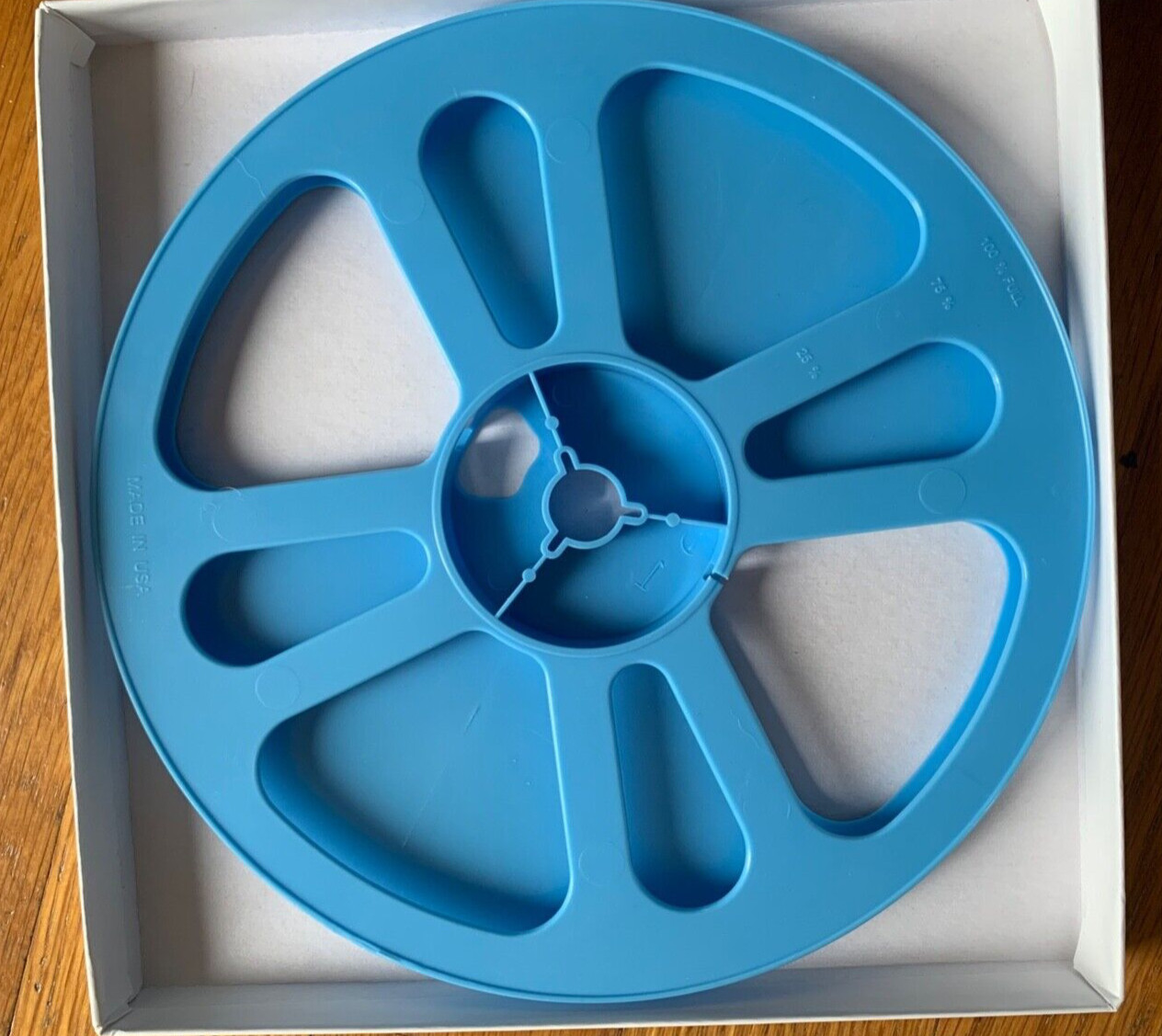 NEW Super-8 400 ft reel & box COMBO PACK – 7″plastic reel and white box w/ lid