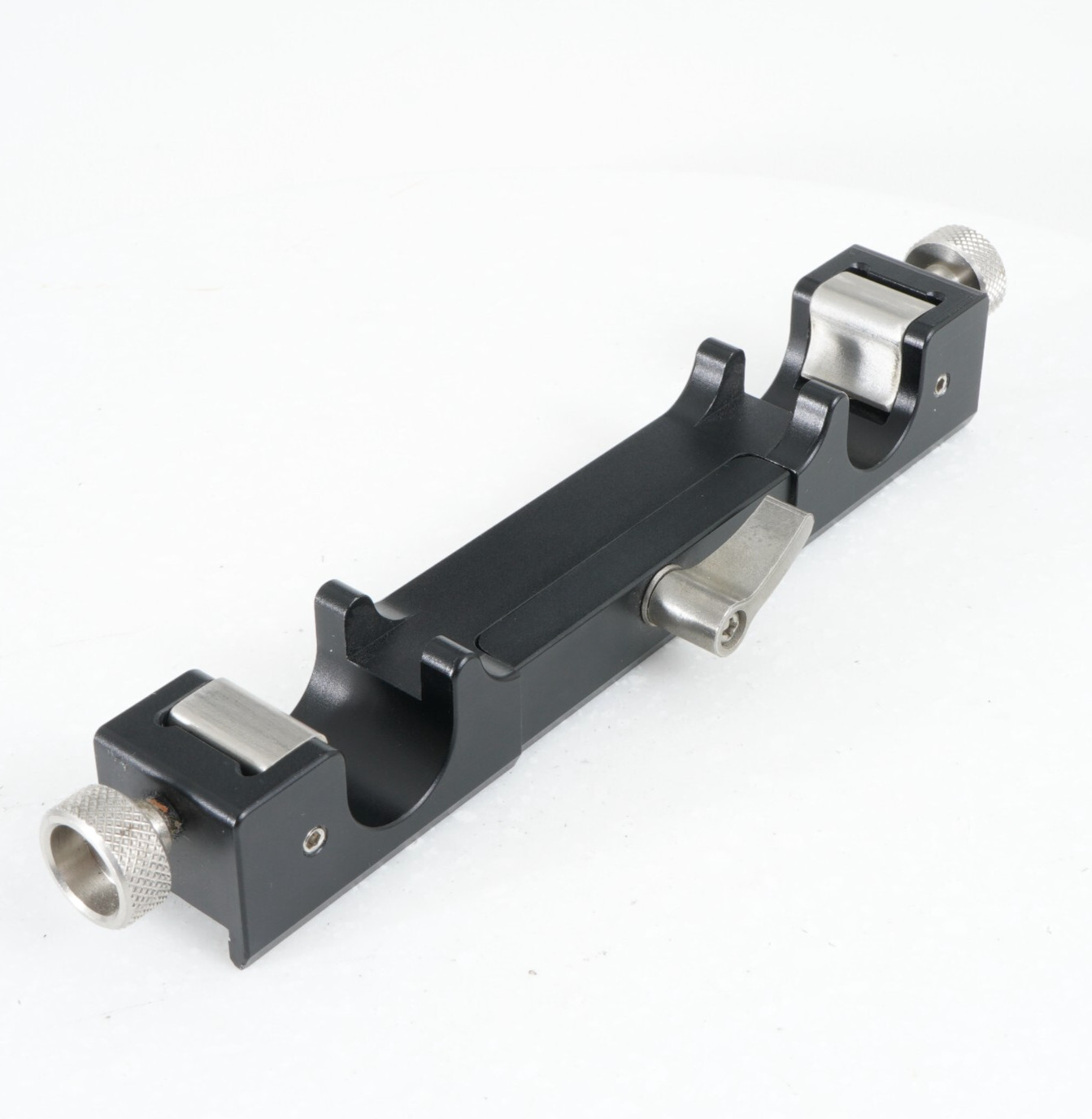– MOVCAM 15MM LWS SUPPORT ROD BRIDGE FOR MCF-1 FOLLOW FOCUS SYSTEM-USED