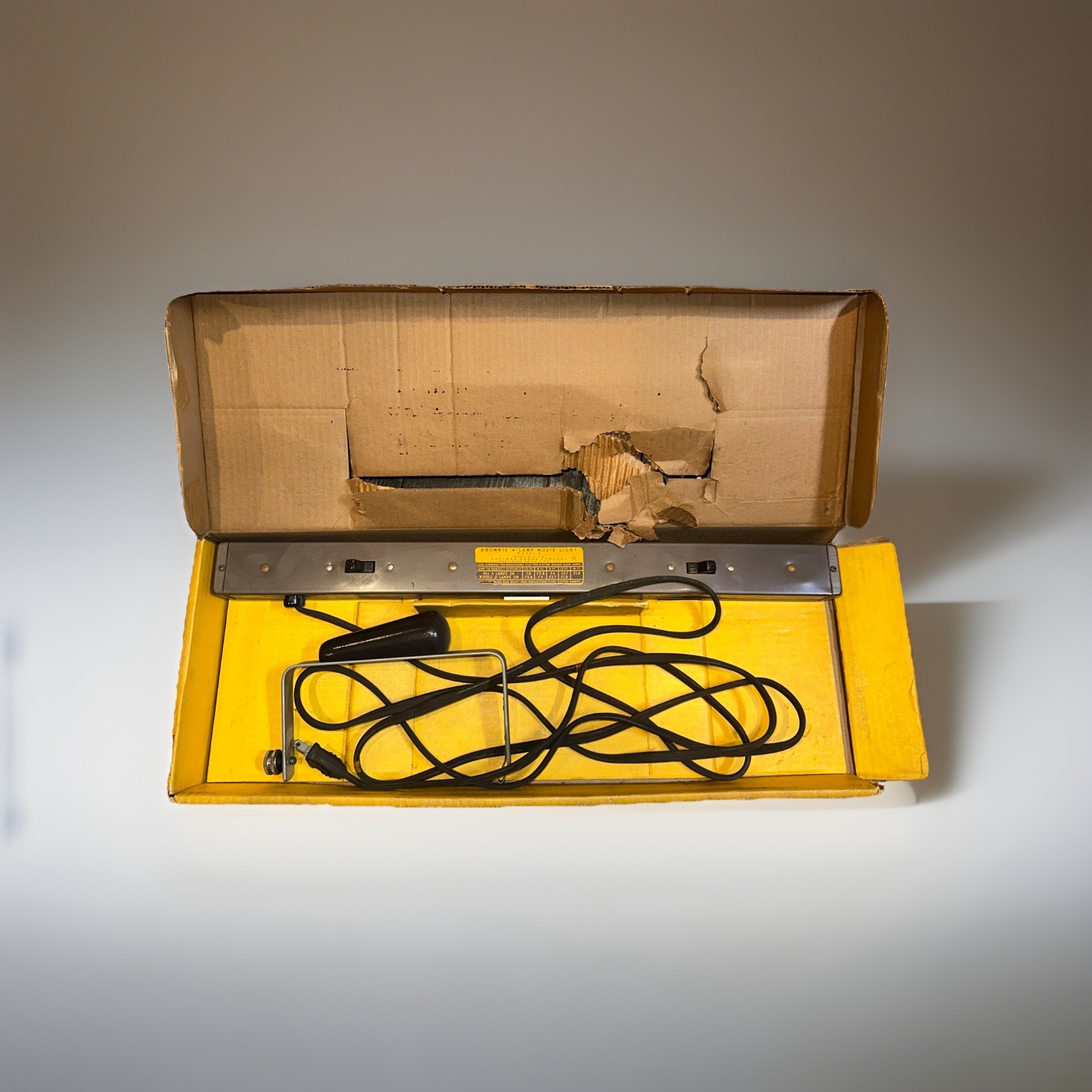Kodak Brownie 4-Lamp Movie Light Model A w/ Box – As-Is Untested Vintage