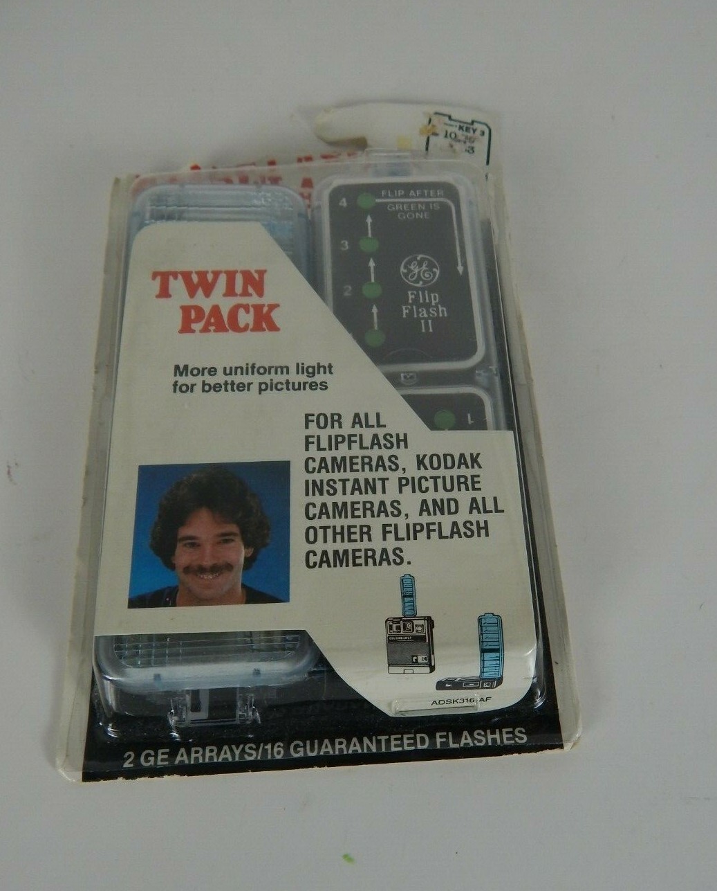 Vintage GE FlipFlash II Twin Pack Flip Flash Bulbs Made in USA