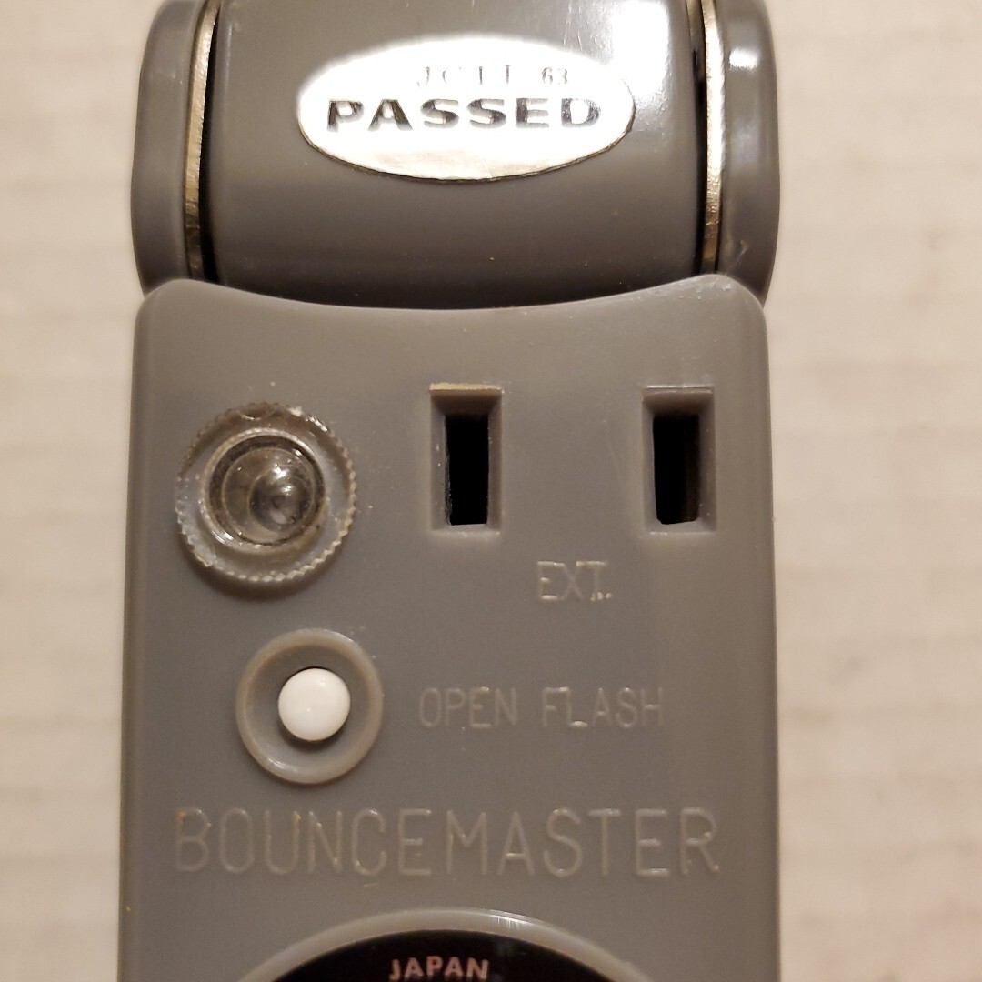 Accura Bouncemaster Camera Flash Circular With Snap Case Untested Vtg.