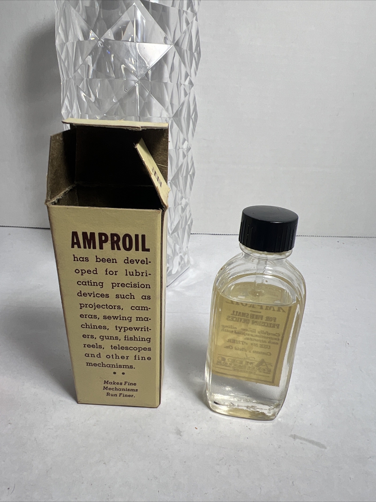 AMPRO Stylist Projector Accessory Kit: 1 Bottle Amproil, 5 Fuses w/Box NO BRUSH