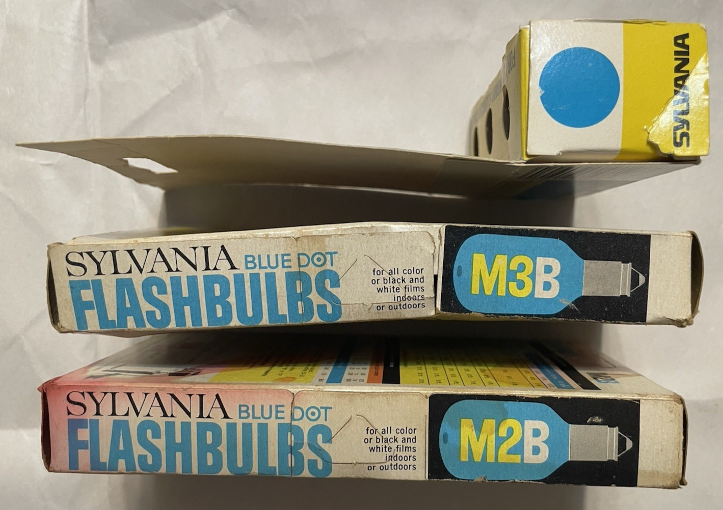 Vintage Sylvania Blue Dot Flashbulbs & Flashcubes Lot of 3 Boxes 36 Flashes NOS