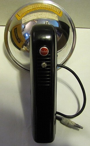 1950s Kodak B-C Flashholder w/ Bulbs Guard bar Original box and Manual