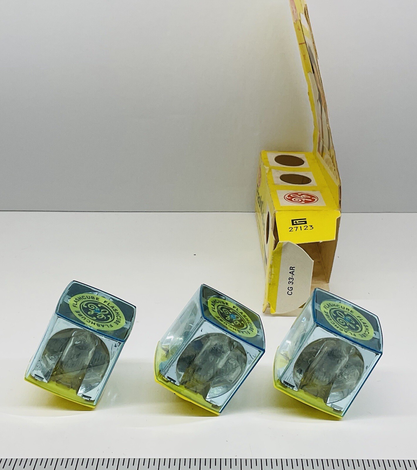 Vintage Pack of 3 GE General Electric FlashCubes Flash Cubes Camera