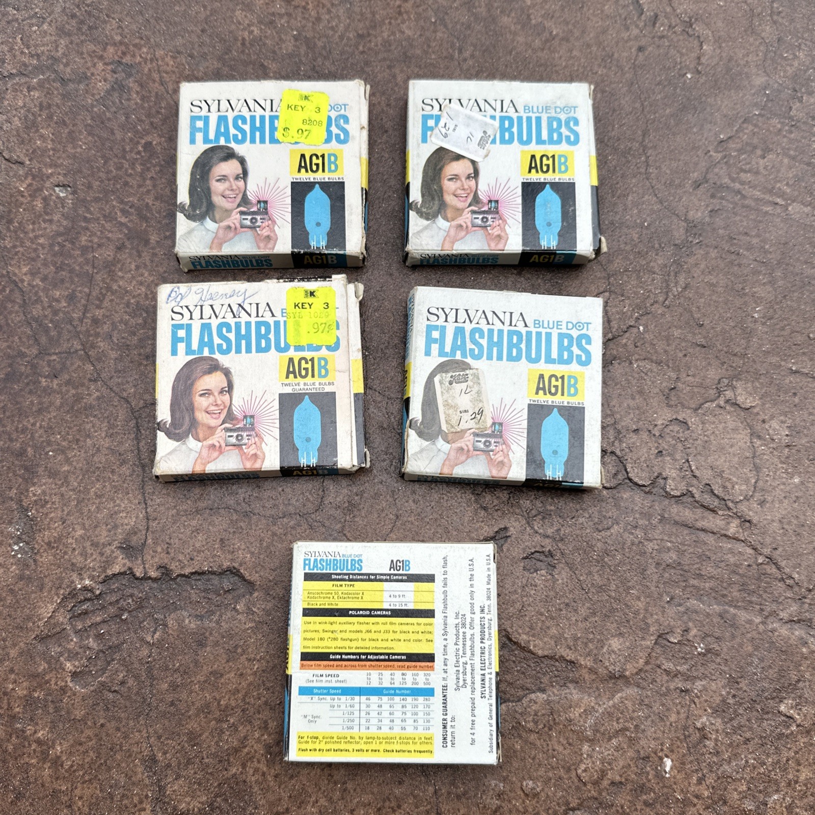 Vintage Genuine Sylvania Blue Dot Flashbulbs AG1B • 44 Bulbs • New Old Stock