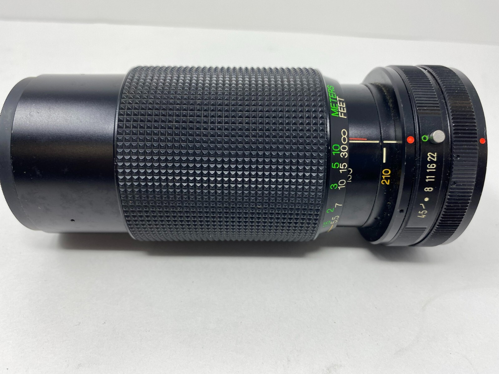 Vivitar 52mm 70-210 MM Macro Focusing Camera Lens w/ Camera Case