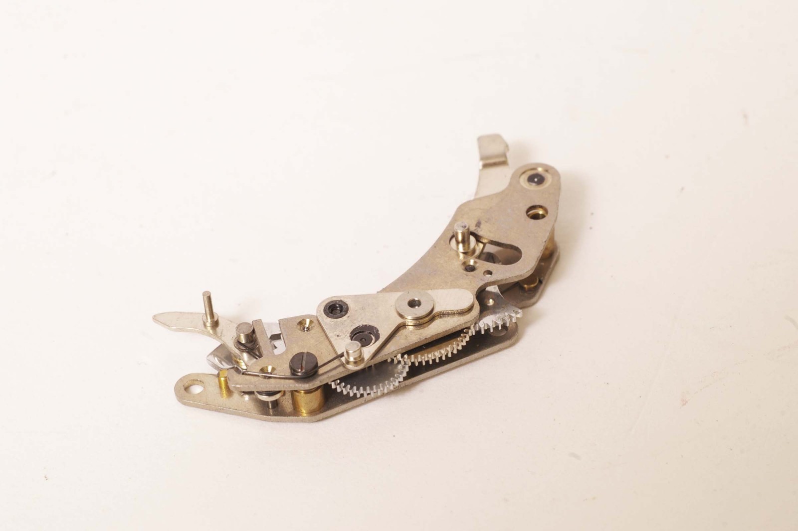 F93101~ COPAL Shutter No. 0 Shutter Slow Speed Escapement Governor Part – NOS