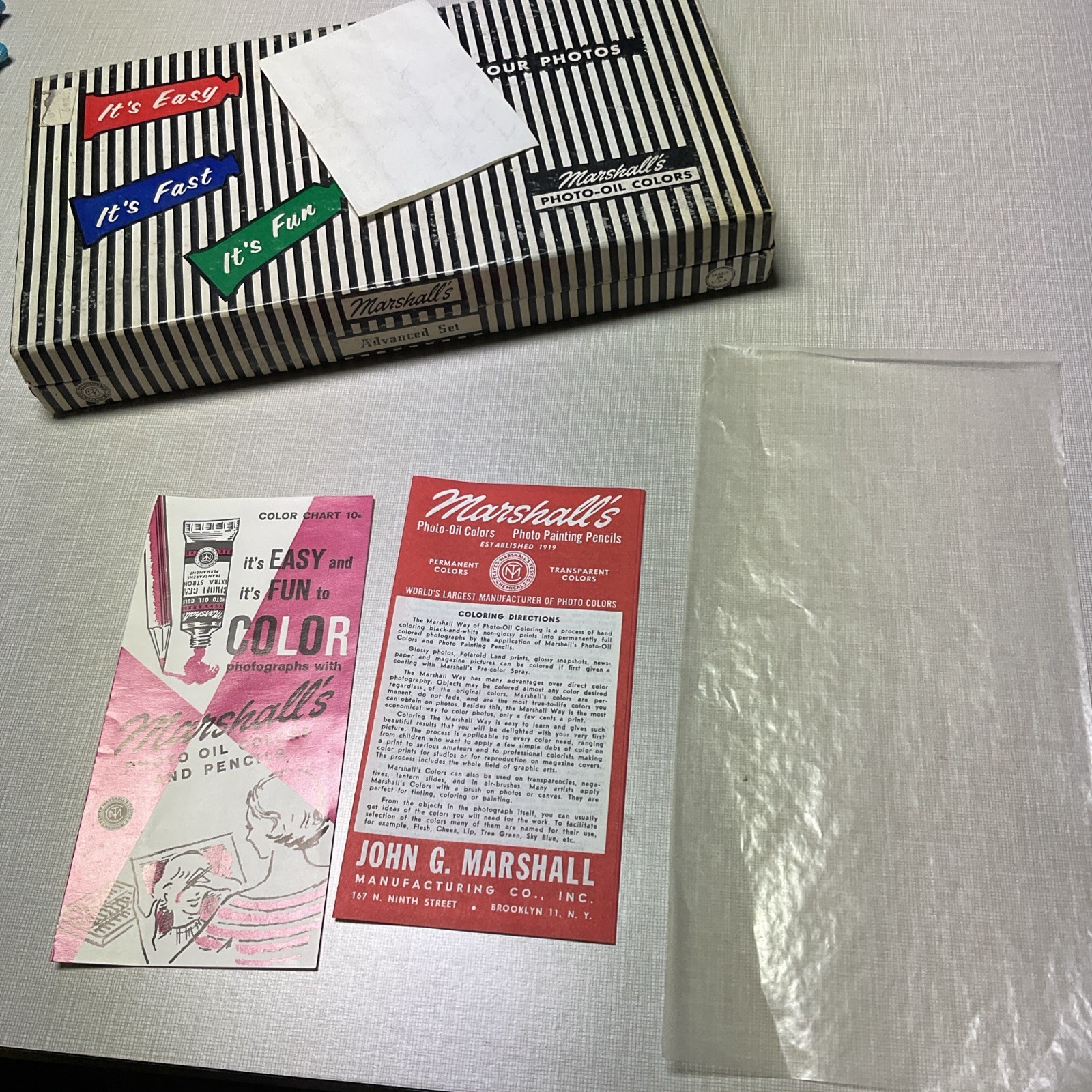 Vintage Marshall’s Photo Oil Colors Art Kit Hobby Prop – See Photos As IS
