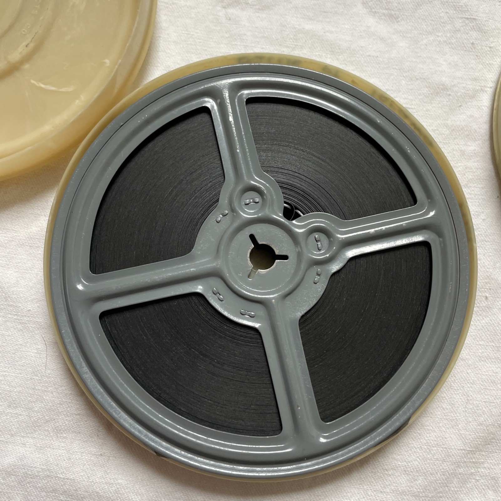 Vintage Brumberger 8mm Film Canister Case W 12 Reels Metal & Bakelite Canisters