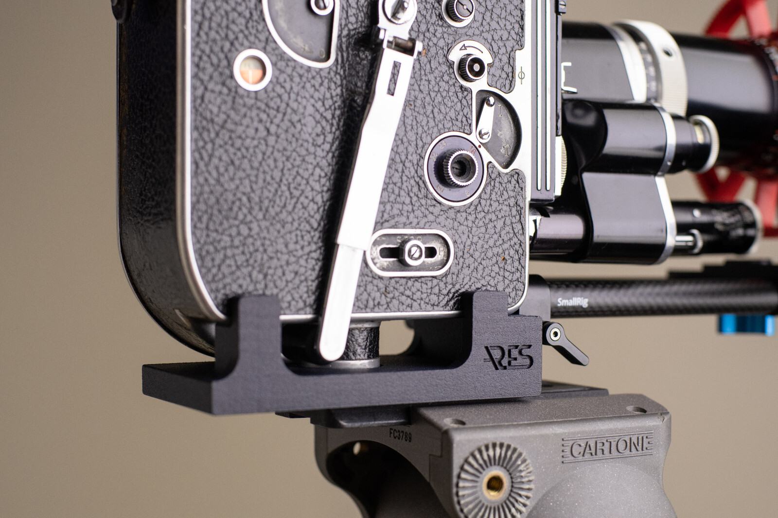 Ares RS Flat Base for Bolex H16 & H8 cameras.