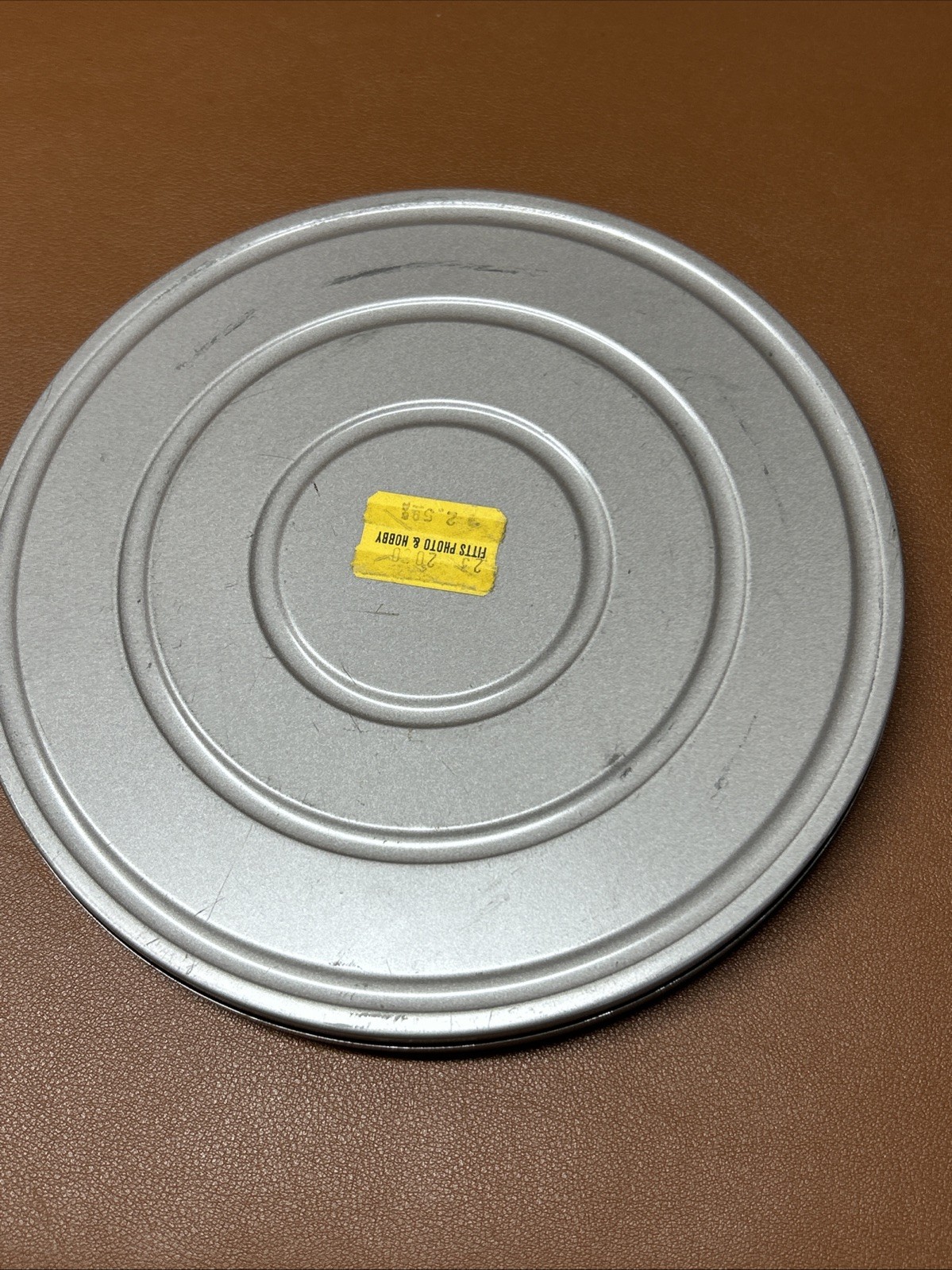 Vintage Scherer Ez-Grip 16mm 400 ft. Metal Movie Reel 7” w/ Case Can USA