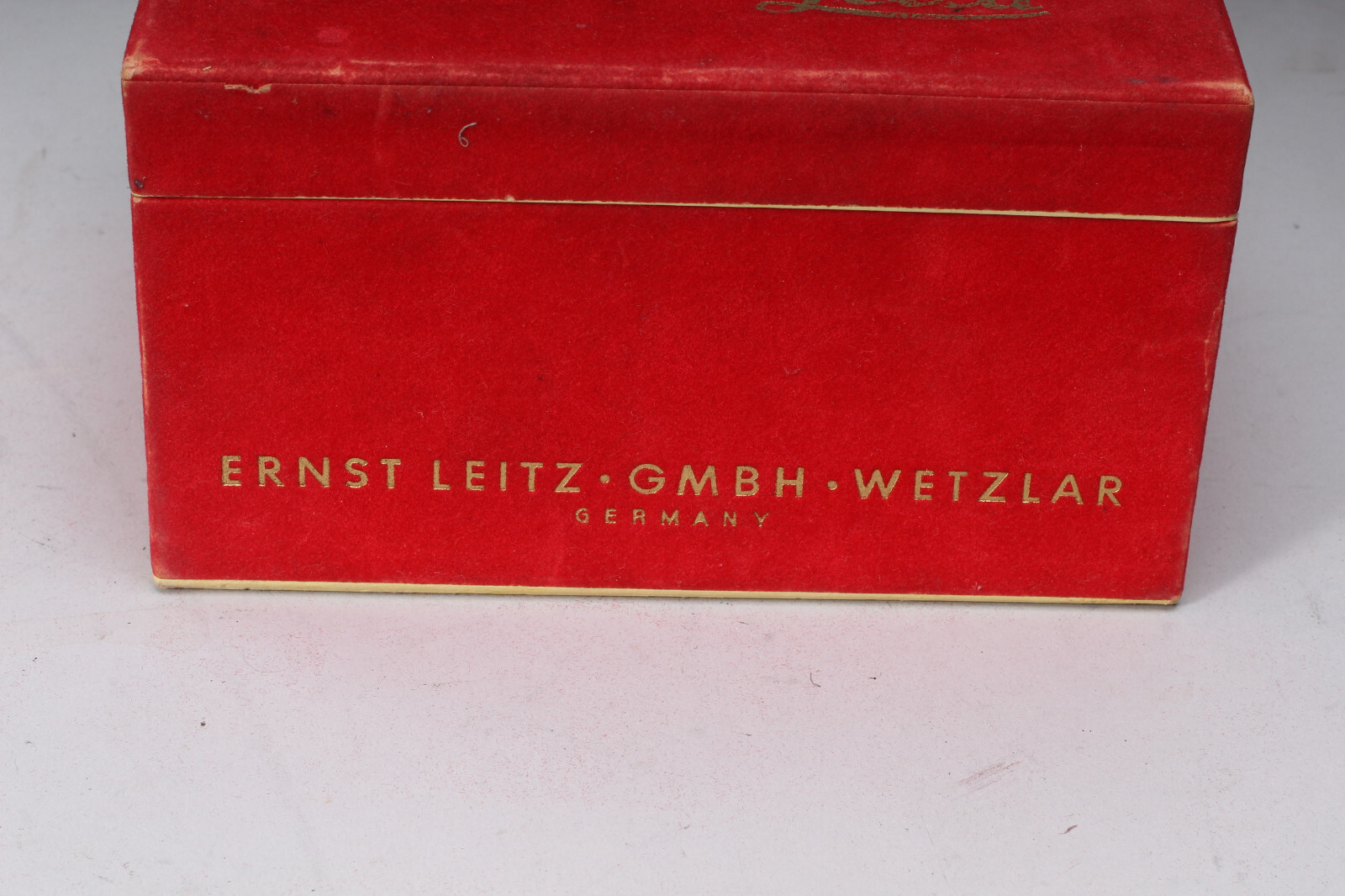 1955 LEICA M3 RED VELVET BOX WITH CAMERA AND LENS SERIAL NUMBERS