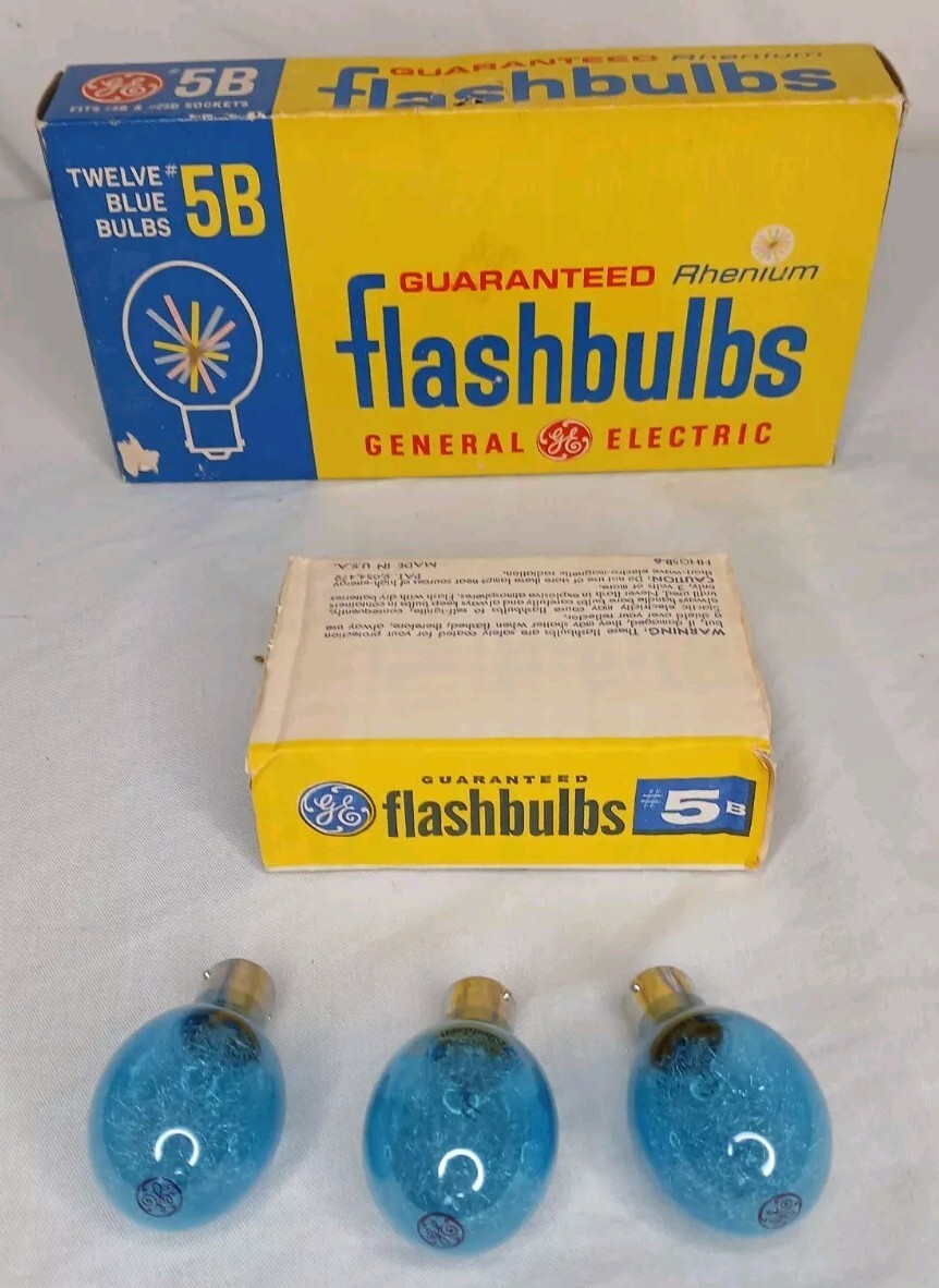 Vintage General Electric GE 5B Blue Camera Flash Bulbs – 3 Bulbs Total