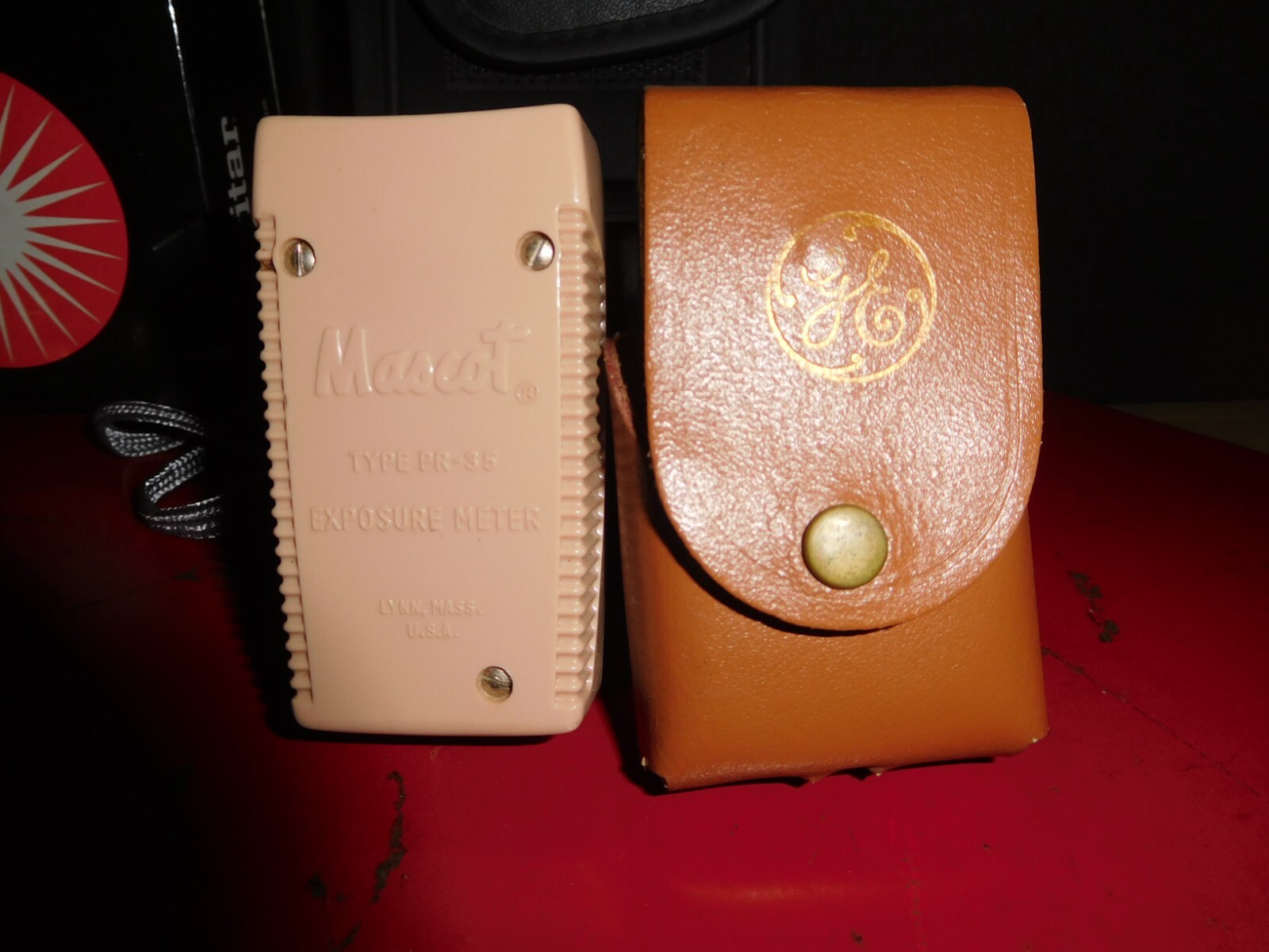 Vtg lot of photographic equipment Vivitar 283 Nikon A20, GE Mascot meter CLEAN