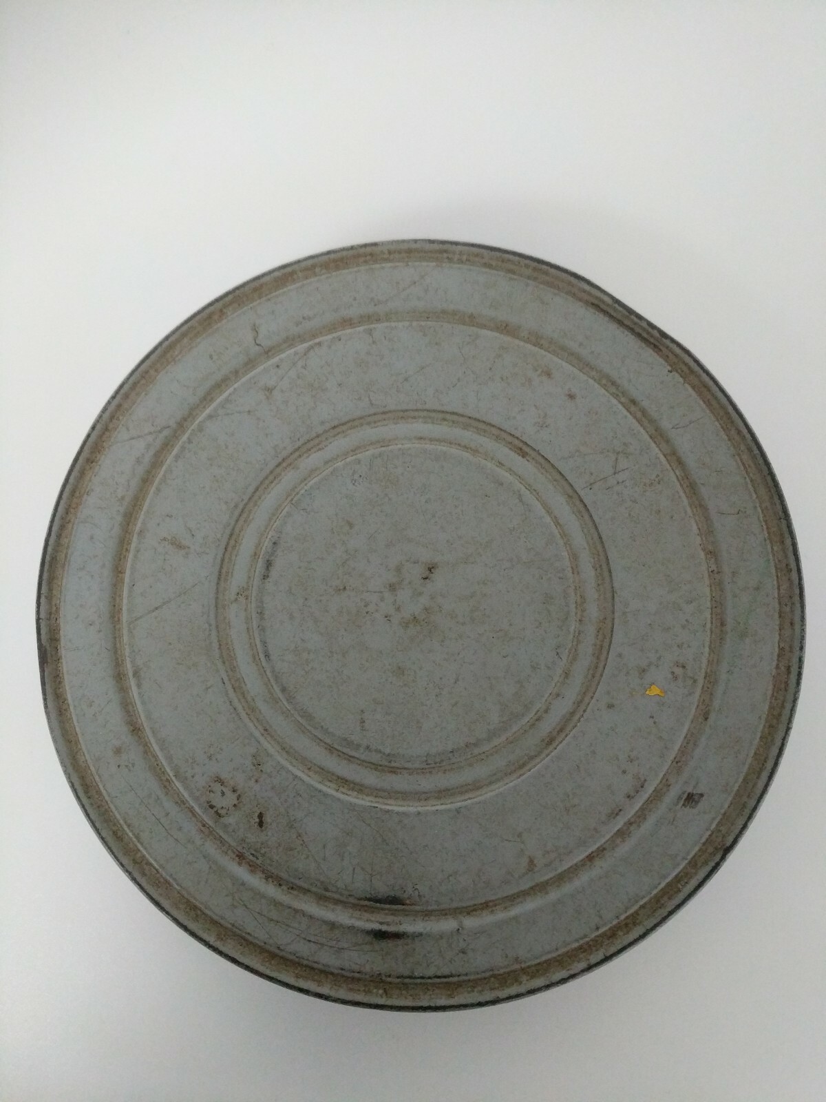 Vintage paillard round metal film roll box fabrication Suisse