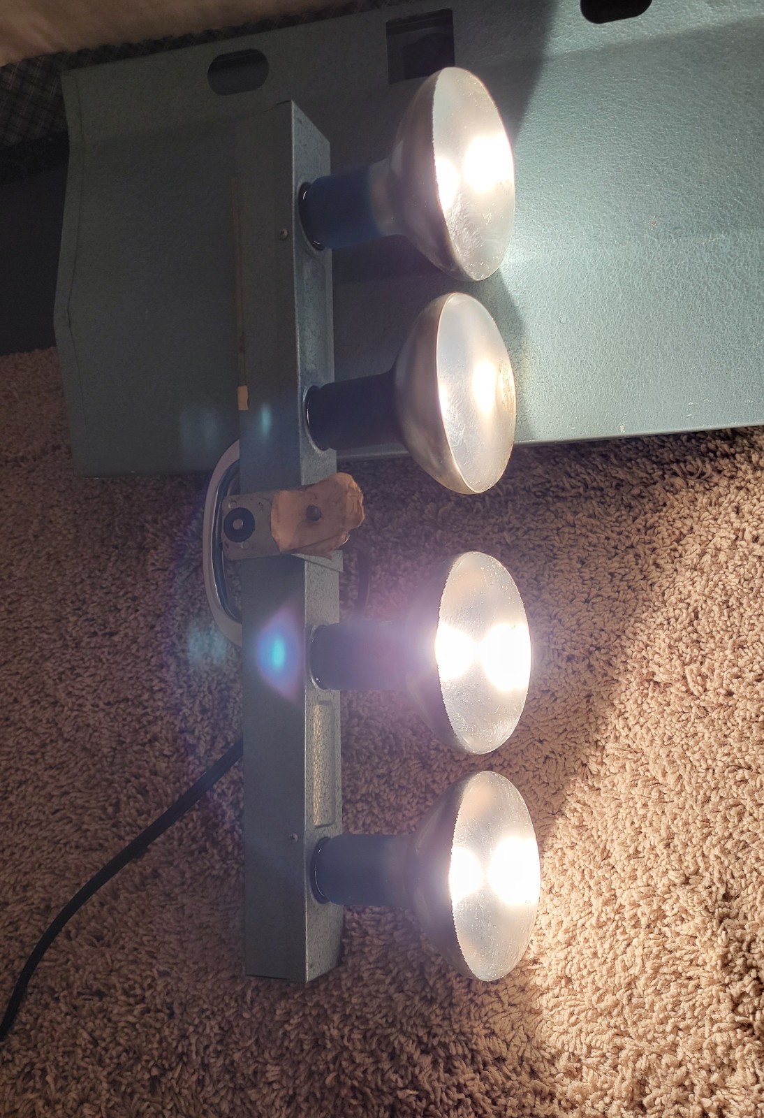 Vintage 1960’s V-PAK Bar Lite – 4 Bulb Light w Case Camera Movie
