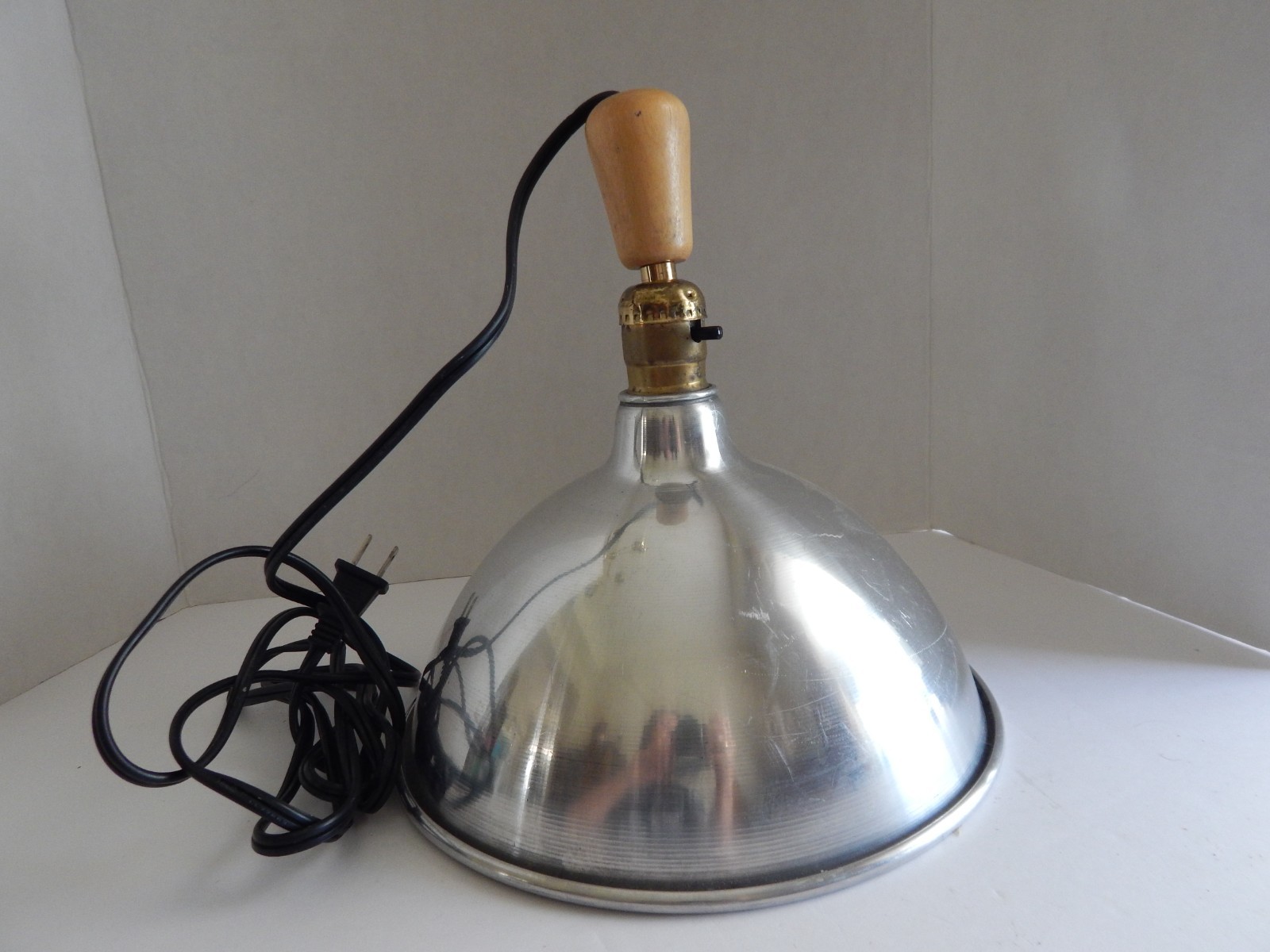 Vintage Studio/Photo Light–Works