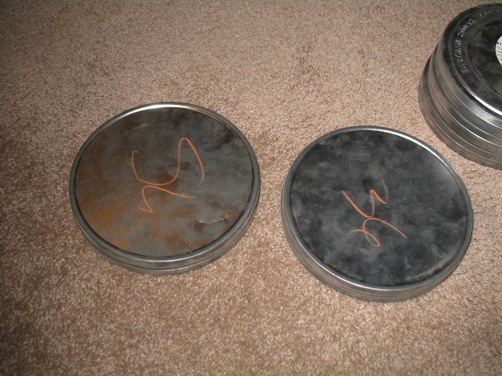VTG LOT OF 2 EMPTY 7 1/4″ METAL REEL TIN CASE CANNISTERS 4 TRACK EASTMAN KODAK
