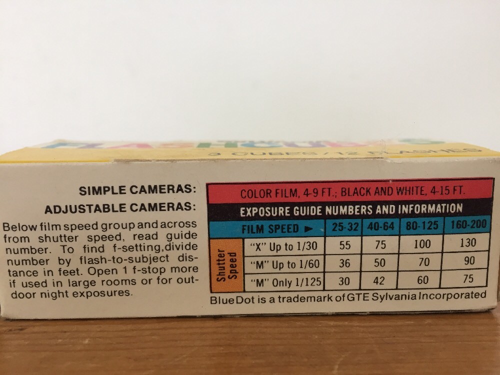Vintage Sylvania Blue Dot Film Camera Flash Cubes 4 Cubes 15 Flashes Box Works