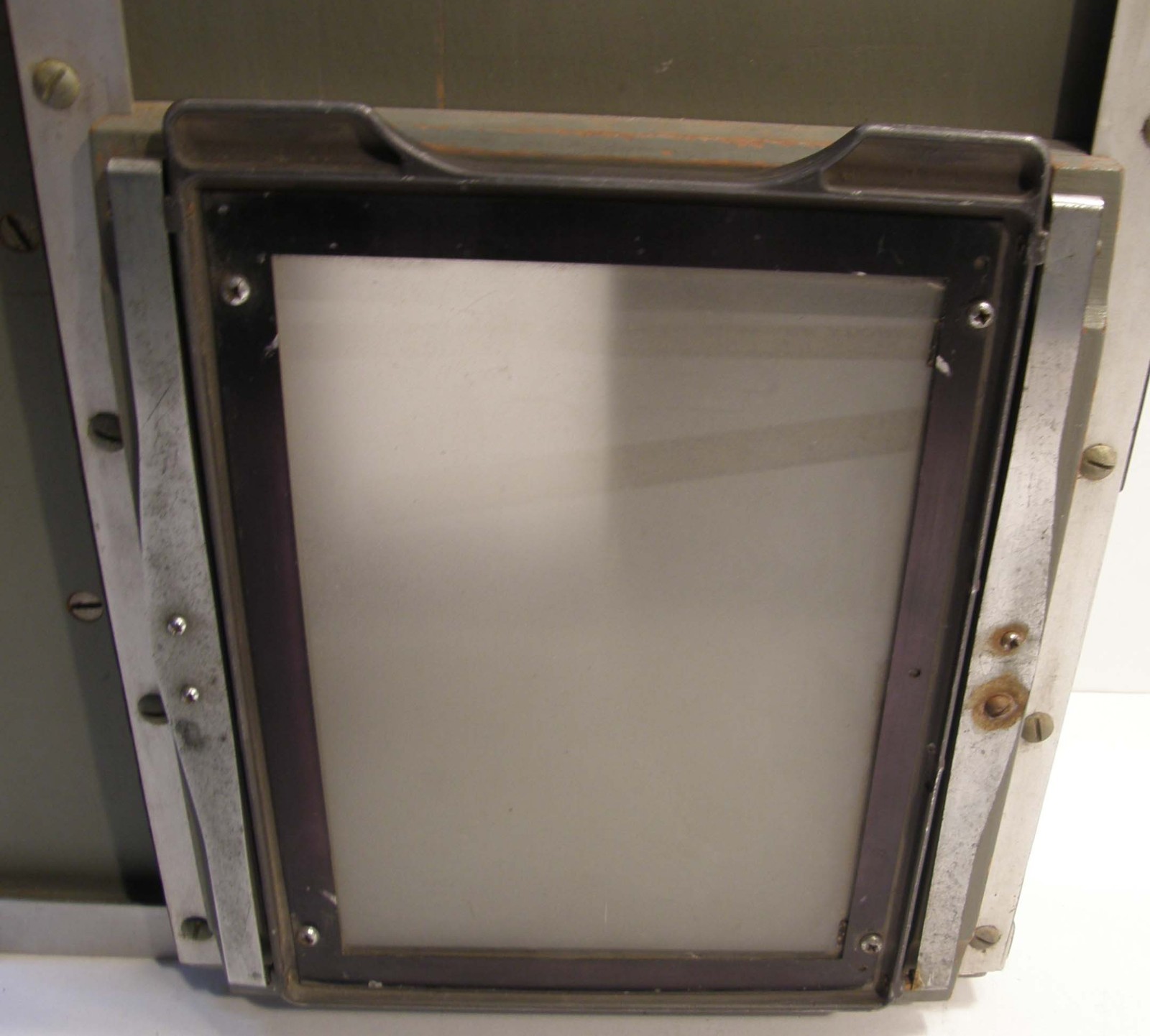 VINTAGE SLIDING BACK WATSON BURKE & JAMES GROVER 6 3/4″ X 4 3/4″ GROUND GLASS