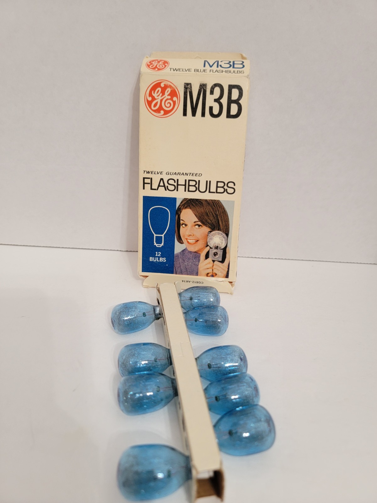 General Electric M3B Flashbulbs Blue Flash Bulbs