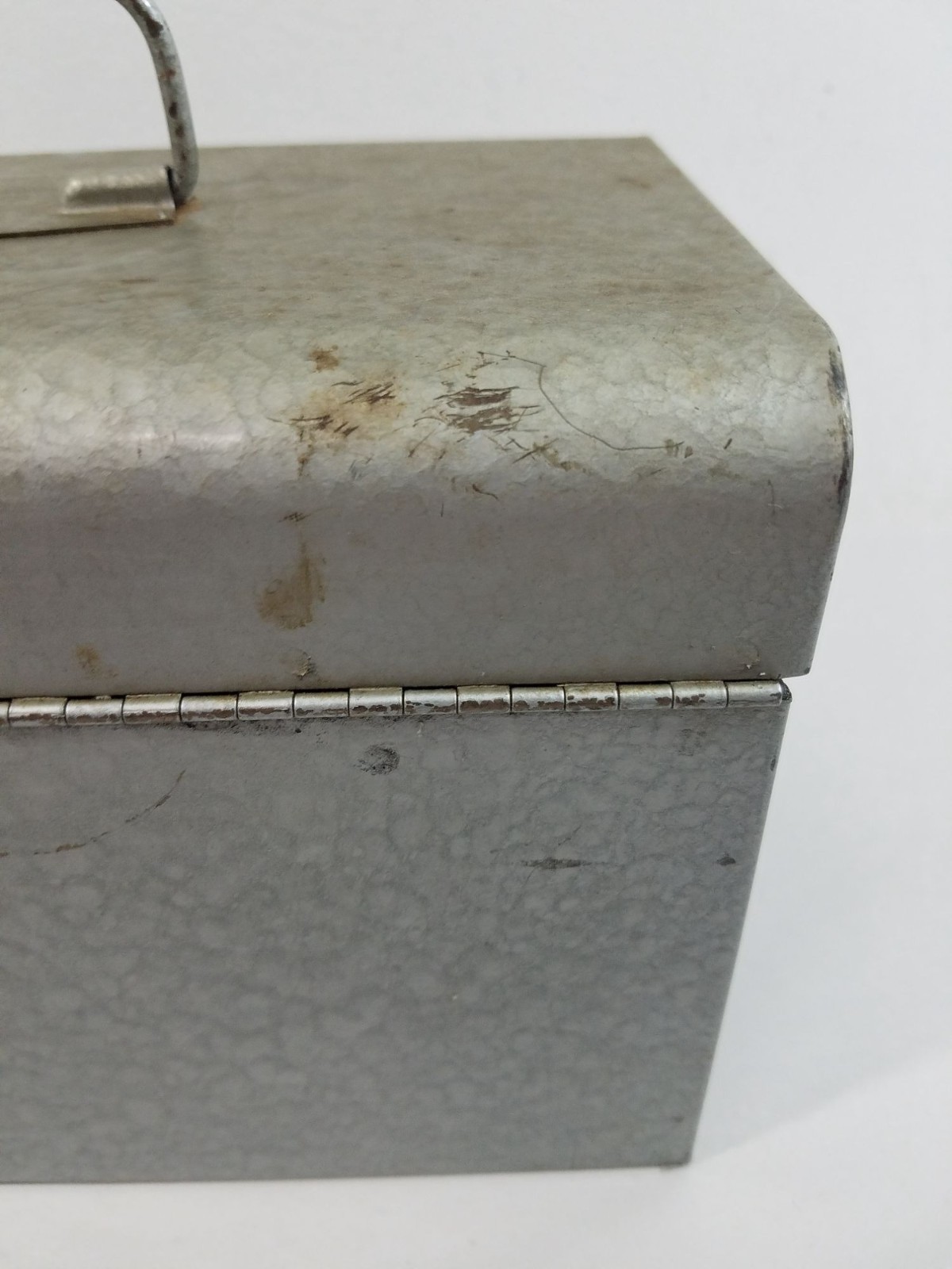 Metal 8mm Movie Film Reel Can Storage Box Slotted 13 Slots For 5″ Reel Cans Vtg