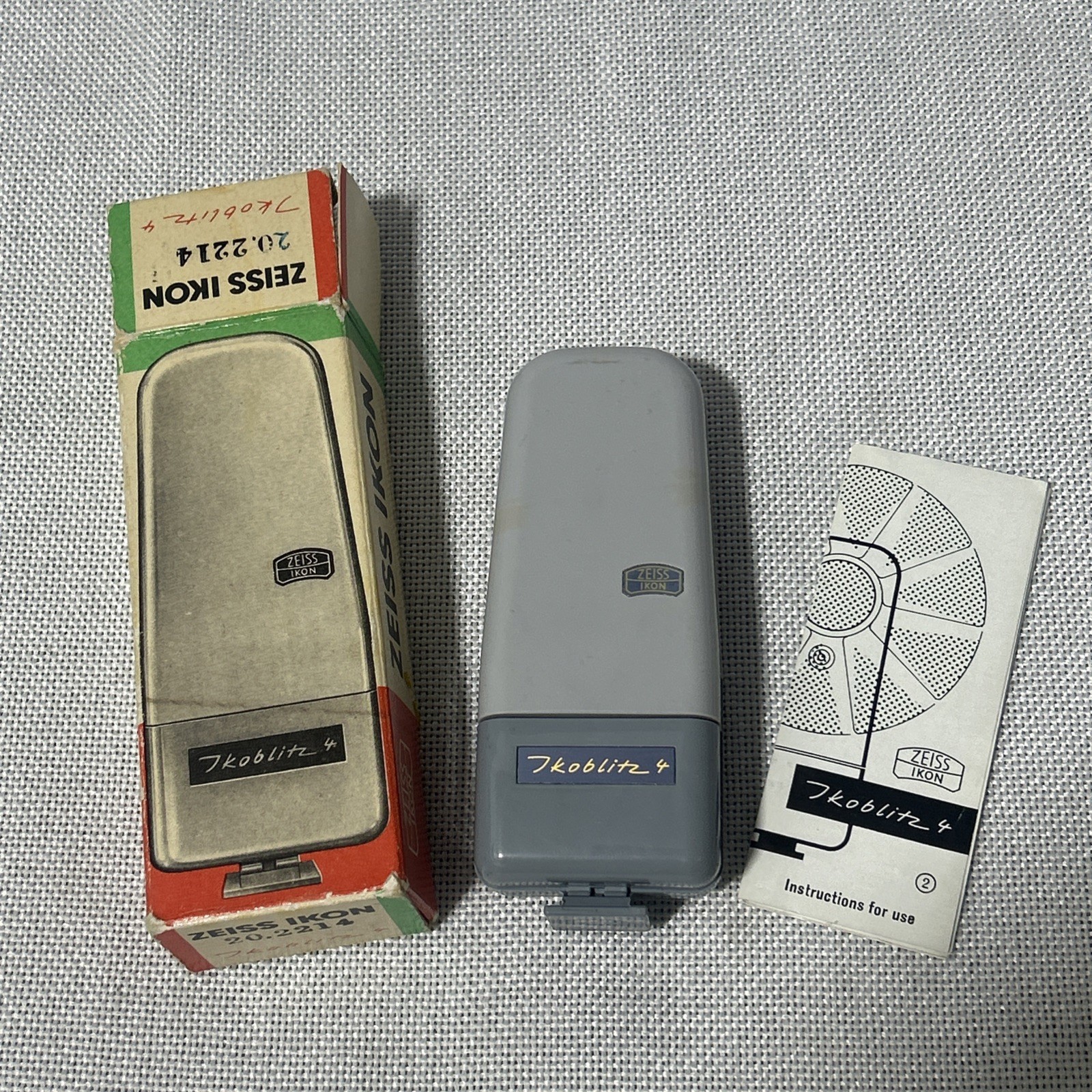ZEISS IKON IKOBLITZ 4 PA 62 Flash Unit With Original Box