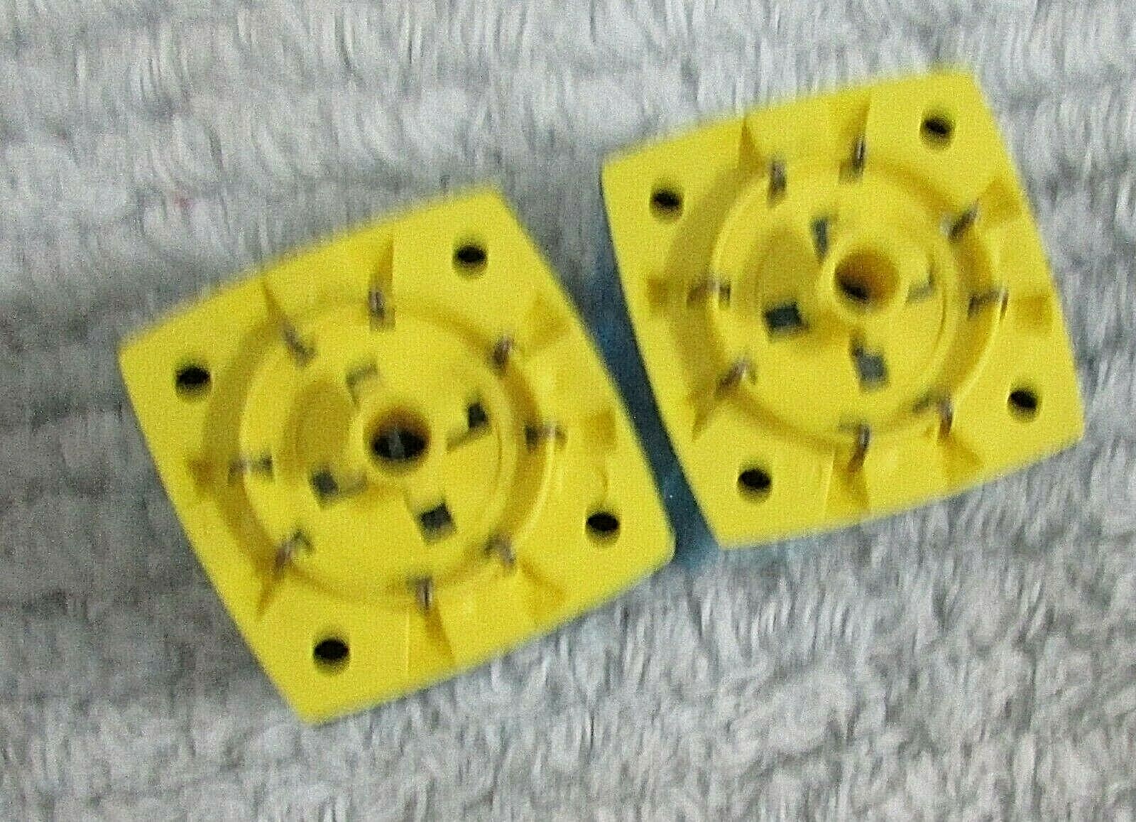 Pair Vintage New Unused GE Camera Flashcubes FREE S/H